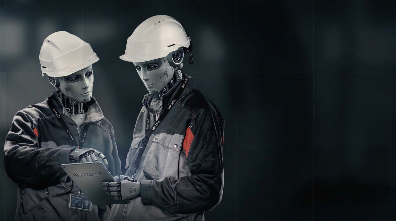 Dois androides analisando dados em um tablet